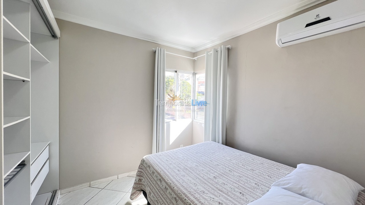 Apartamento para aluguel de temporada em Bombinhas (Praia de Bombinhas)