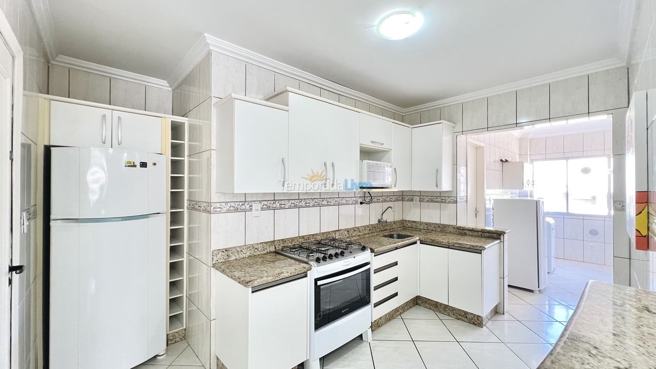 Apartamento para aluguel de temporada em Bombinhas (Praia de Bombinhas)