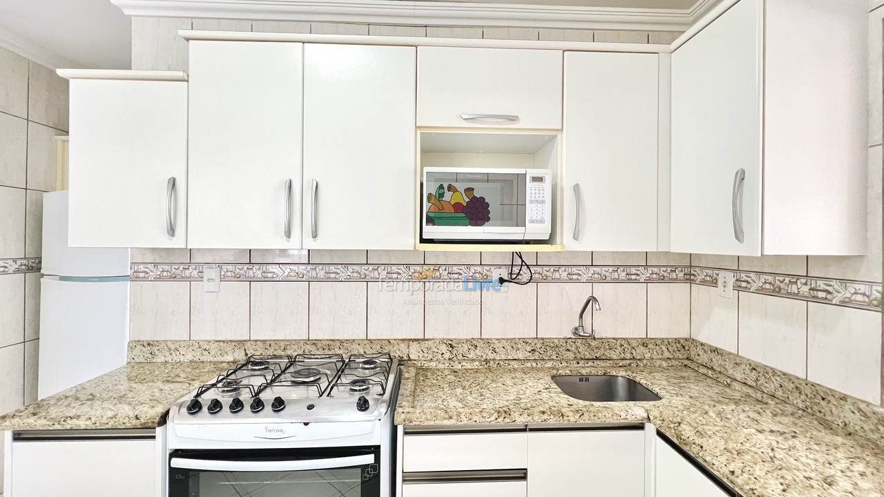 Apartamento para aluguel de temporada em Bombinhas (Praia de Bombinhas)