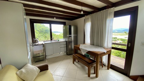 Casa con increíbles vistas al mar y a la laguna en Praia da Ferrugem, SC