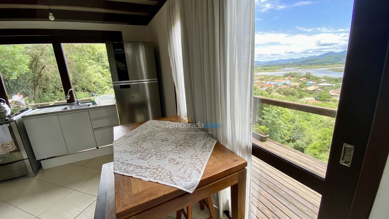 Casa para alquiler de vacaciones em Garopaba (Praia da Ferrugem)