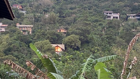 Casa com vista incrível para o mar e lagoa na Praia da Ferrugem SC