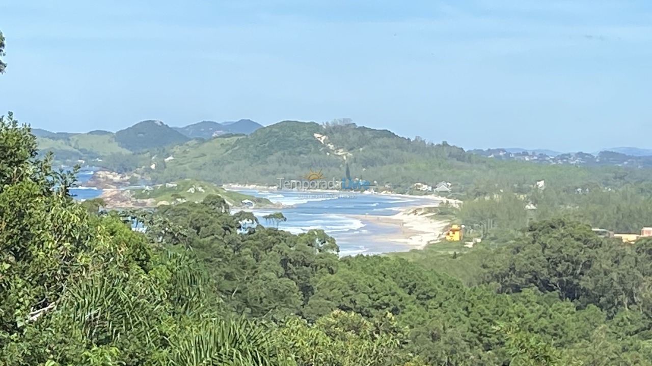 Casa para alquiler de vacaciones em Garopaba (Praia da Ferrugem)