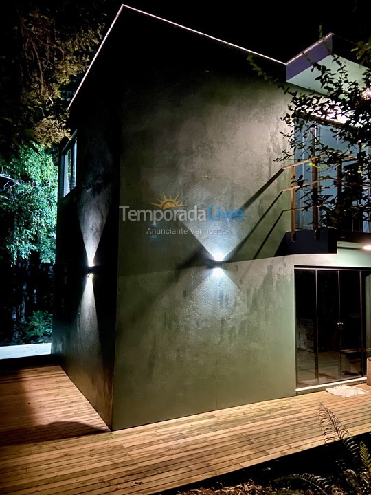 Casa para aluguel de temporada em Garopaba (Praia da Ferrugem)