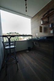 Apartamento com Piscina