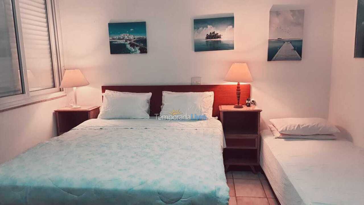 Apartamento para aluguel de temporada em Guarujá (Pitangueiras)