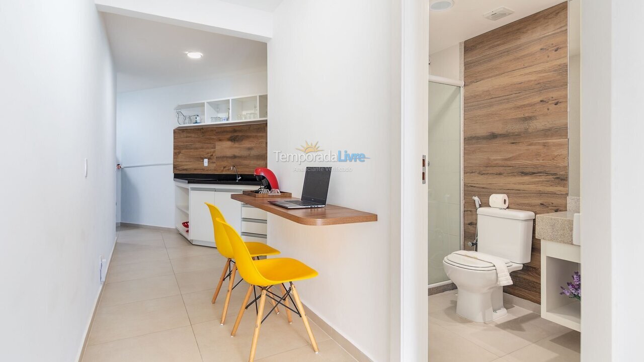 Apartamento para aluguel de temporada em Armação dos Búzios (Triângulo de Búzios)