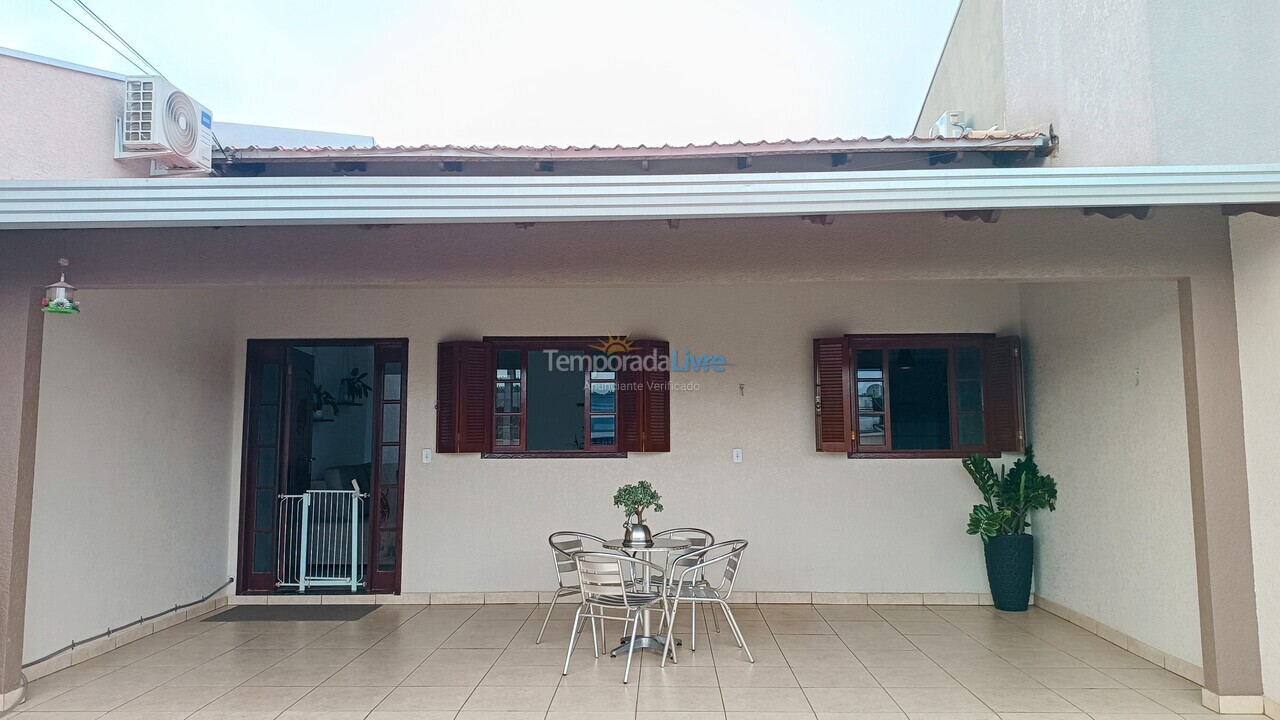 House for vacation rental in Foz do Iguaçu (Jardim Residencial São Roque)