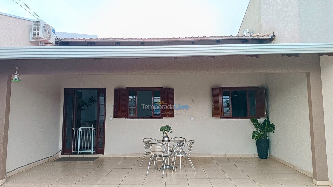 House for vacation rental in Foz do Iguaçu (Jardim Residencial São Roque)