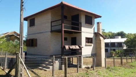 Casa para alugar em Imbituba - Praia do Rosa