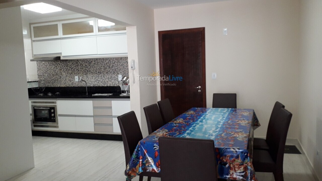 Apartamento para aluguel de temporada em Florianopolis (Praia dos Ingleses)