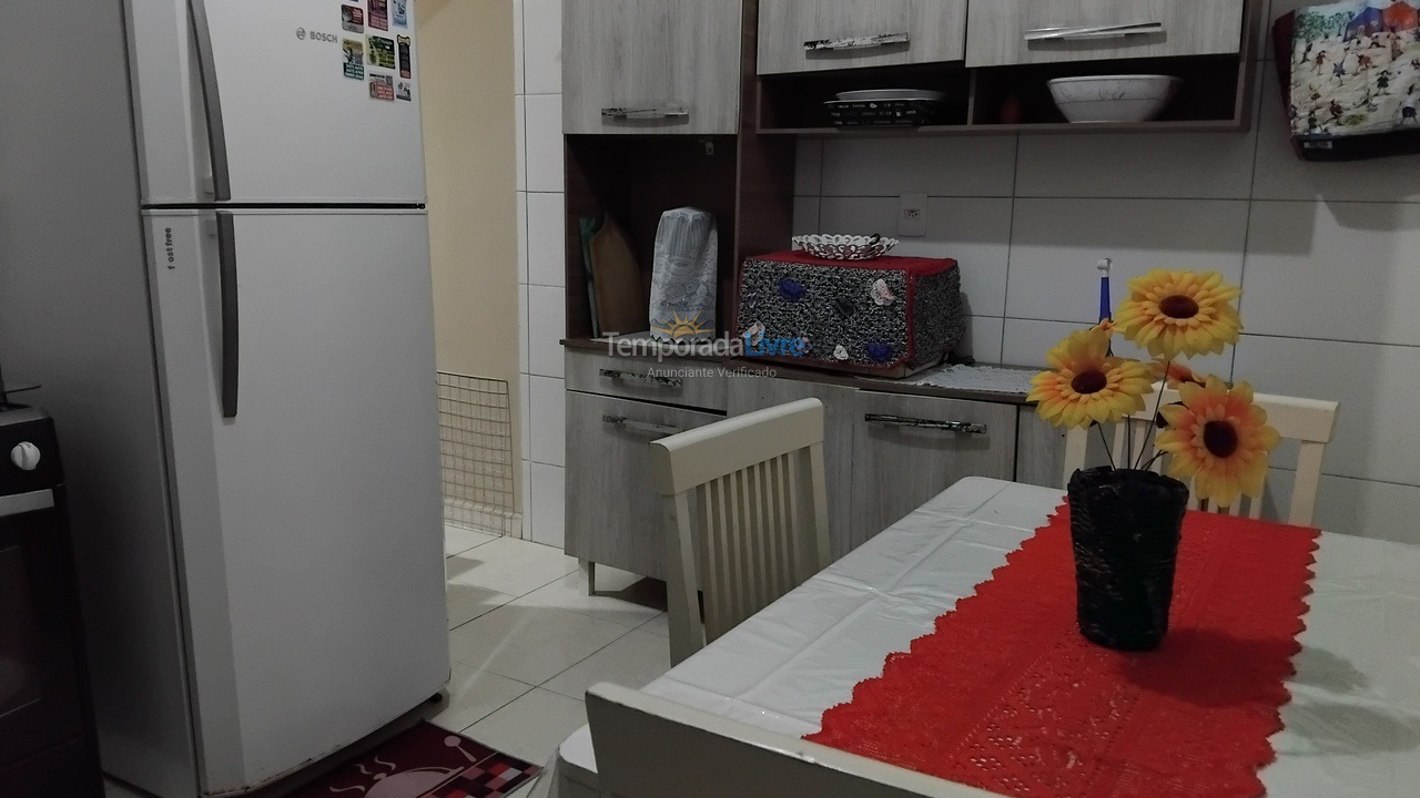 Casa para alquiler de vacaciones em Praia Grande (Vila Mirim)