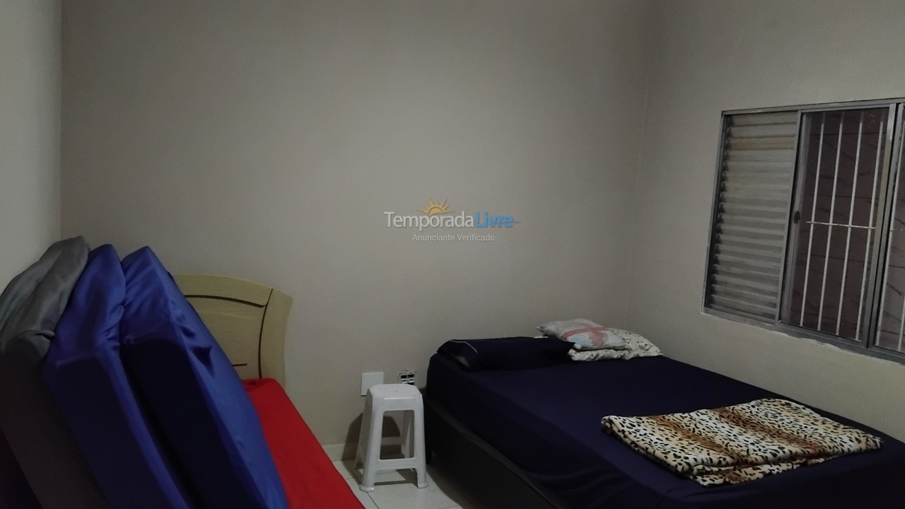 Casa para alquiler de vacaciones em Praia Grande (Vila Mirim)