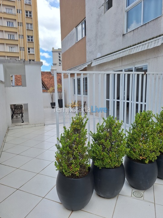 Apartamento para aluguel de temporada em Curitiba (Centro)