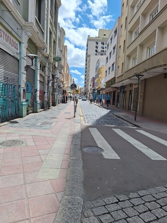 Apartamento para aluguel de temporada em Curitiba (Centro)