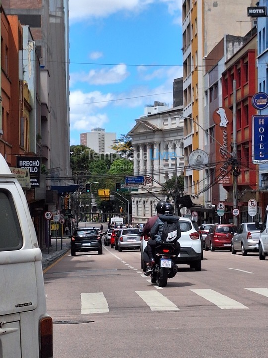 Apartamento para aluguel de temporada em Curitiba (Centro)