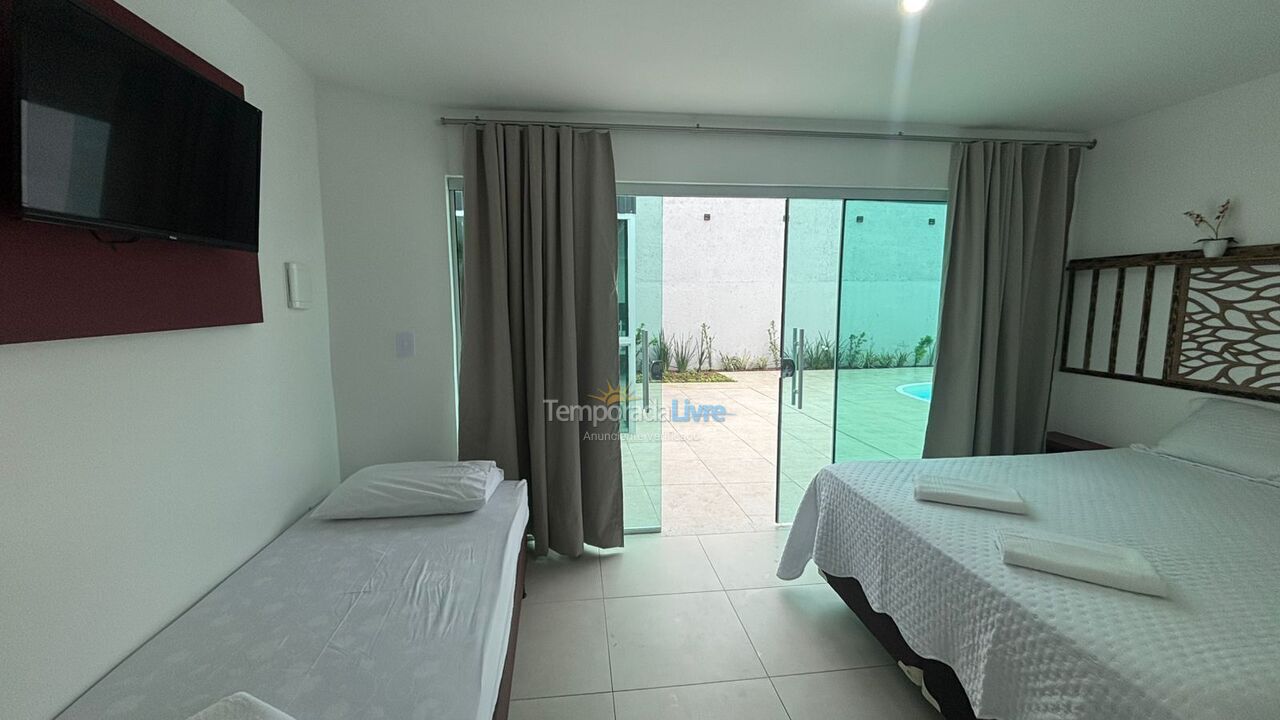 Casa para aluguel de temporada em Florianopolis (Canasvieiras)