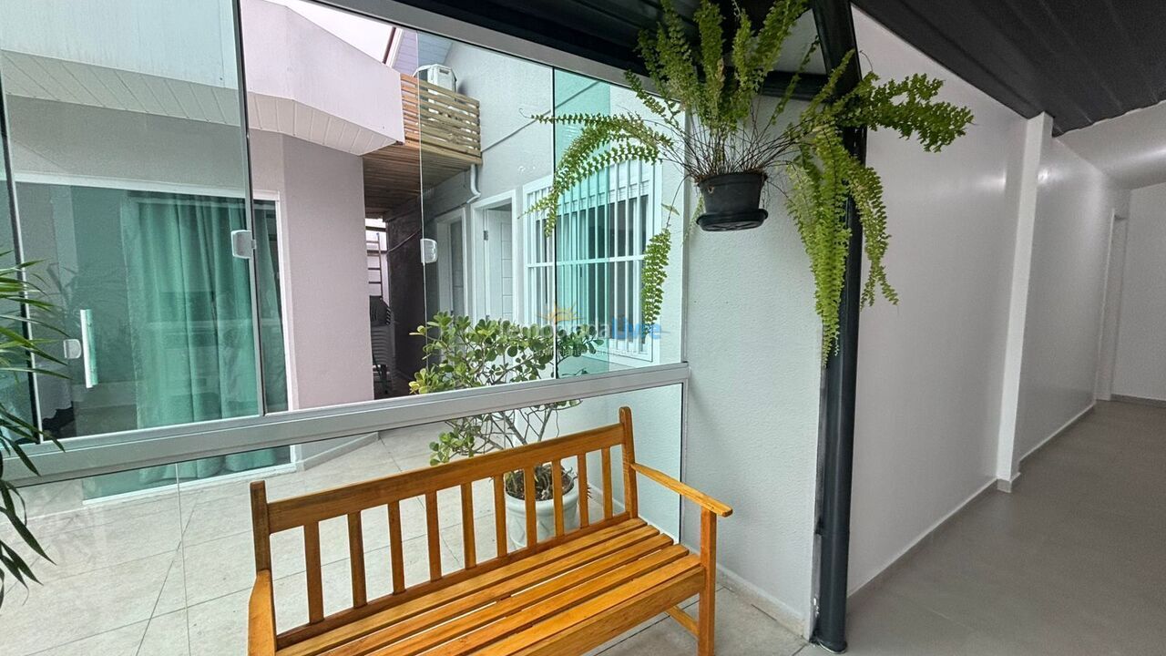 Casa para aluguel de temporada em Florianopolis (Canasvieiras)