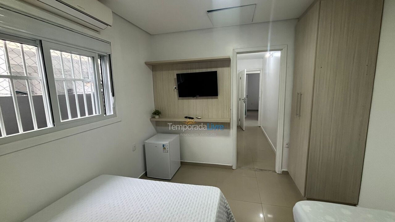 Casa para aluguel de temporada em Florianopolis (Canasvieiras)