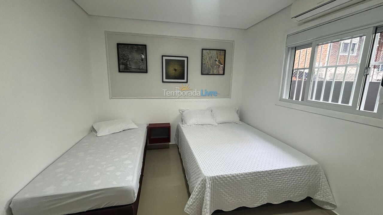 Casa para aluguel de temporada em Florianopolis (Canasvieiras)