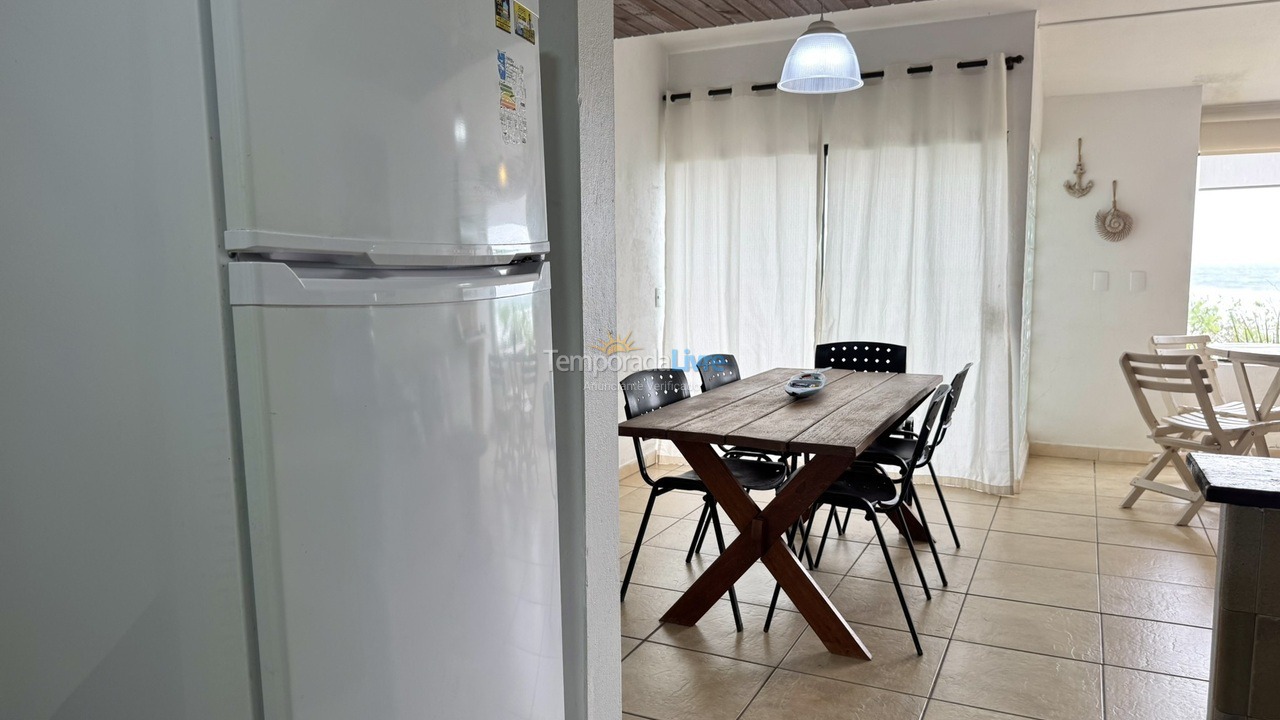 Casa para aluguel de temporada em Bombinhas (Praia de Bombas)