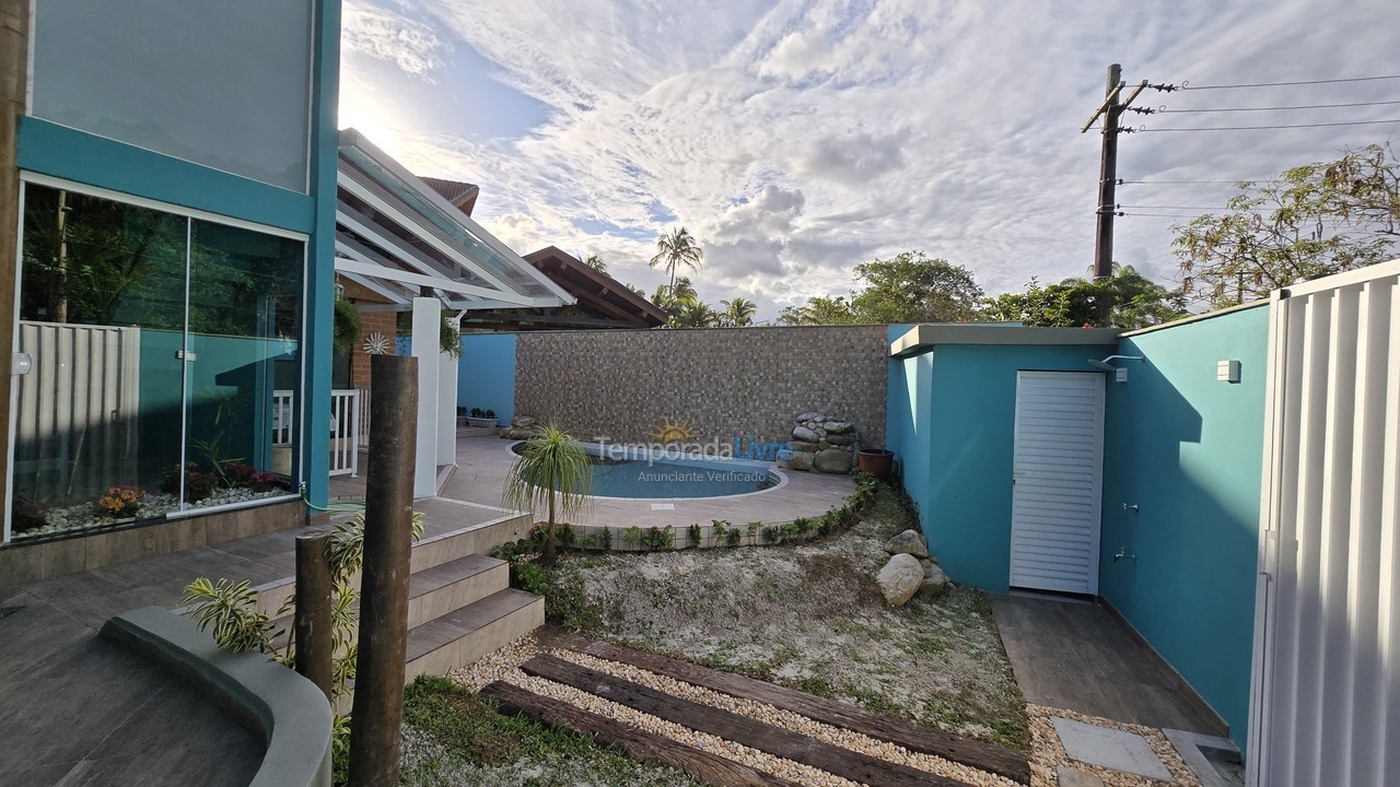 House for vacation rental in Ubatuba (Praia do Tenório)