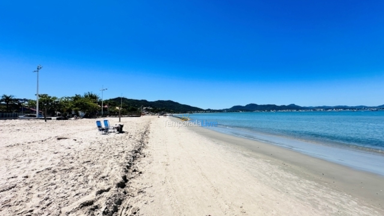 Casa para aluguel de temporada em Florianópolis (Lagoinha)