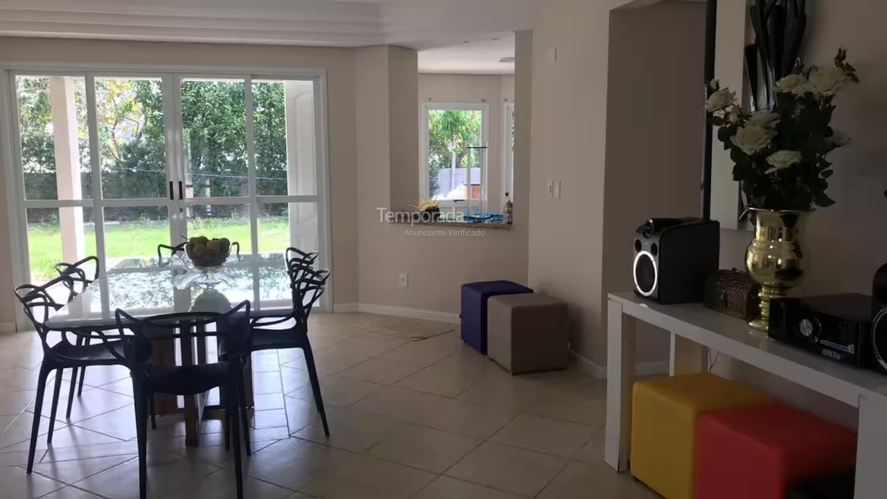 Casa para alquiler de vacaciones em Florianopolis (Jurerê Internacional)
