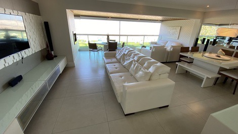 Apartment in Riviera facing the beach with a wonderful view.