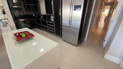 Apartment in Riviera facing the beach with a wonderful view.