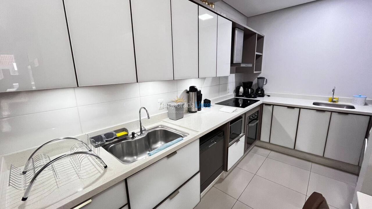 Apartamento para aluguel de temporada em Florianopolis (Praia dos Ingleses)