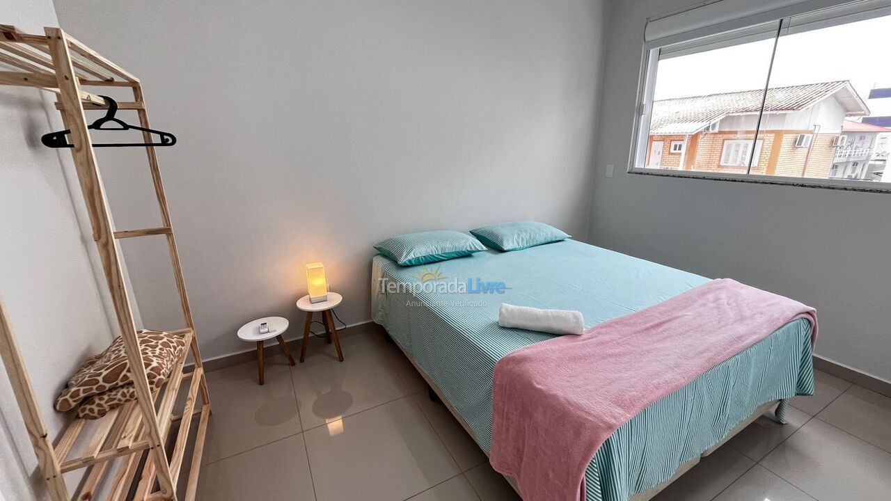 Apartamento para aluguel de temporada em Florianopolis (Praia dos Ingleses)