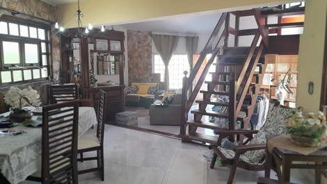 ¡VACACIONES INOLVIDABLES EN LA RIVIERA, CASA CON 4 SUITES!