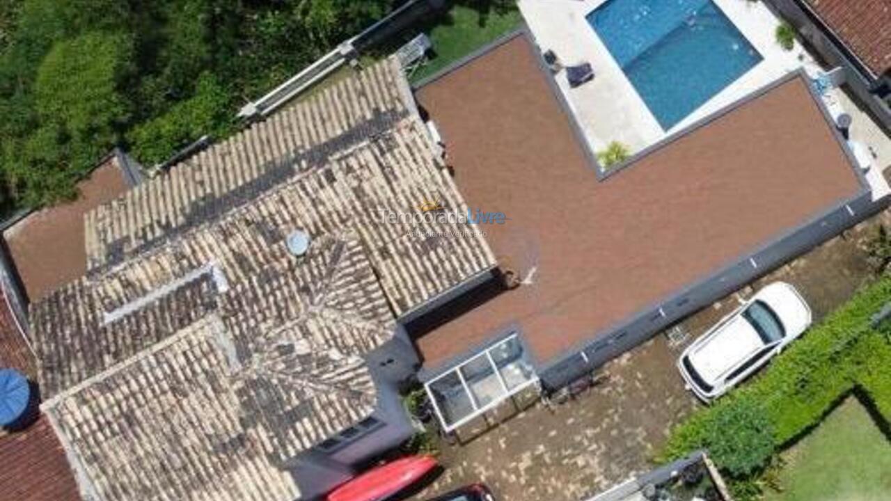 House for vacation rental in São Sebastião (Barra do Sahy)