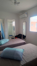 Ar condicionado,ventilador de teto e suíte