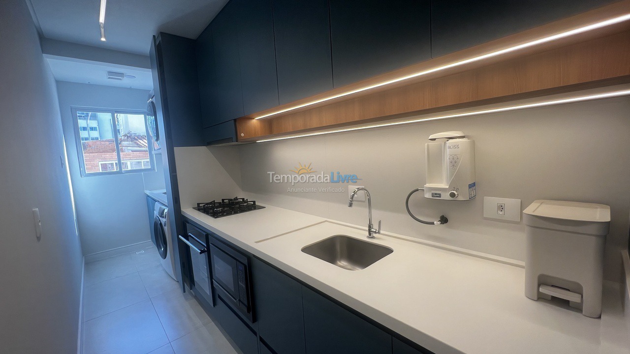 Apartamento para aluguel de temporada em Balneário Camboriú (Centro)