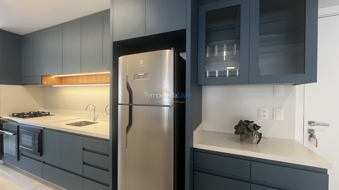 Apartamento para aluguel de temporada em Balneário Camboriú (Centro)