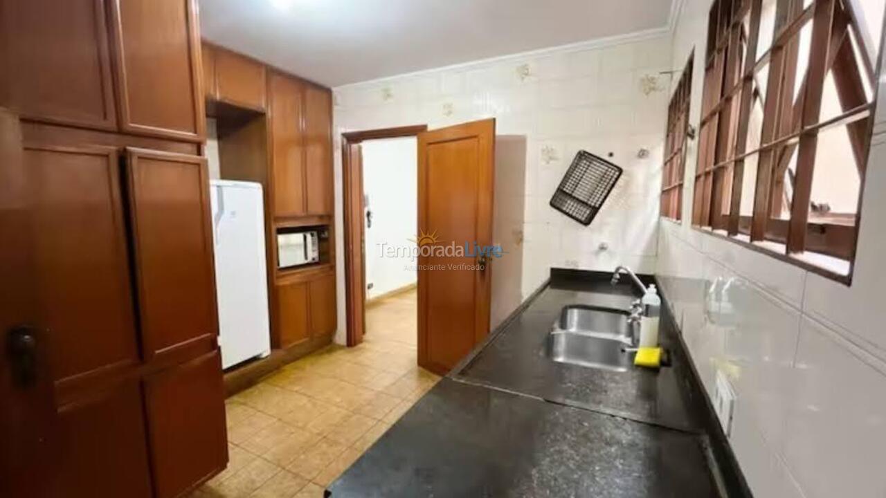 Casa para aluguel de temporada em Campo Grande (Jardim dos Estados)