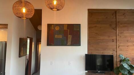 Amplia casa en planta alta en una ubicación segura, tranquila e ideal para familias.