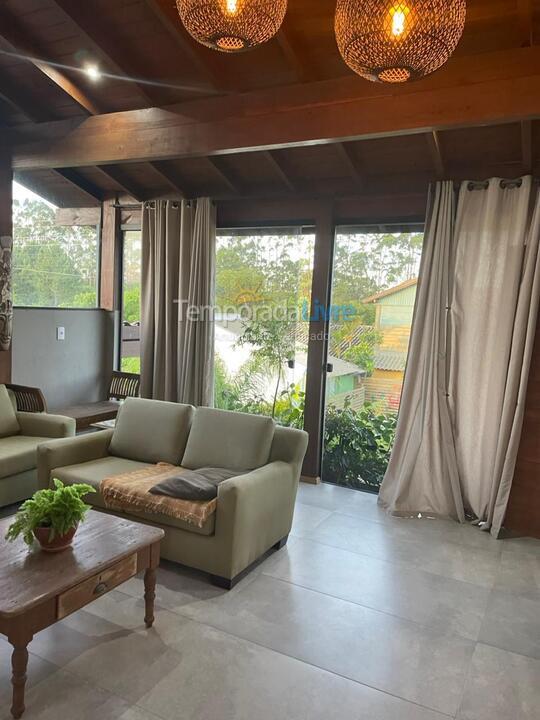 Casa para alquiler de vacaciones em Imbituba (Praia de Ibiraquera)