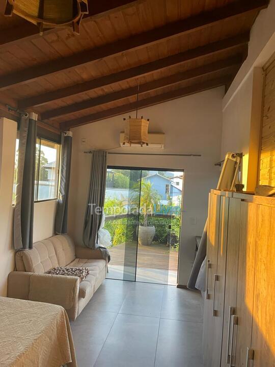 Casa para alquiler de vacaciones em Imbituba (Praia de Ibiraquera)