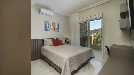 Cobertura em Mariscal, Bombinhas