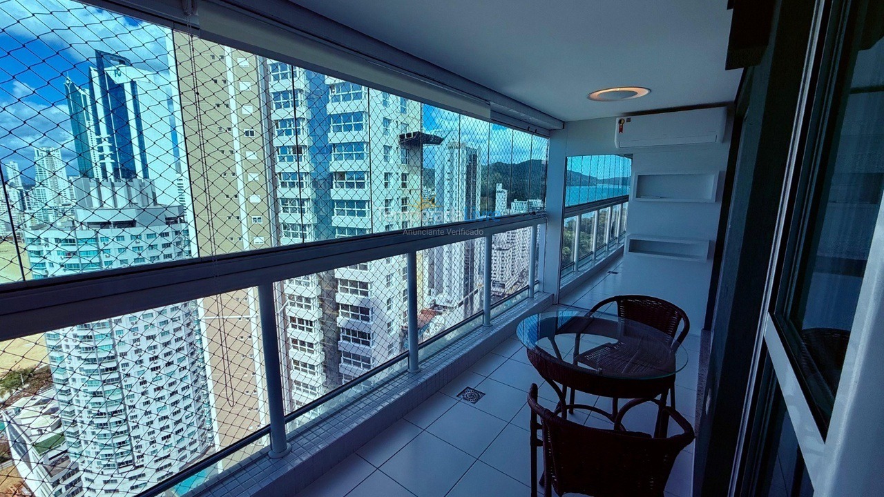 Apartamento para aluguel de temporada em Balneário Camboriú (Praia Central)