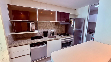 Locação Temporada 2 quartos, vista mar centro Balneário Camboriú