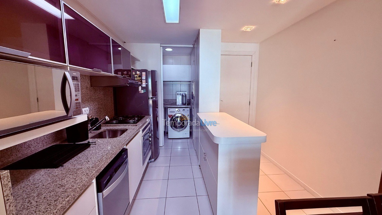 Apartamento para aluguel de temporada em Balneário Camboriú (Praia Central)