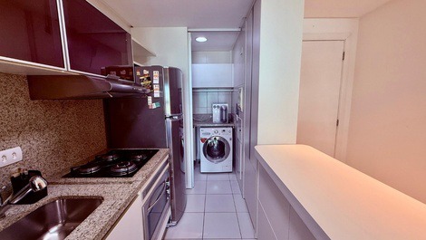 Locação Temporada 2 quartos, vista mar centro Balneário Camboriú