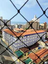 Apto 2 dorm, Vista lateral da praia 200m