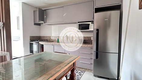 Apartamento a pocos metros de la playa de Mariscal.