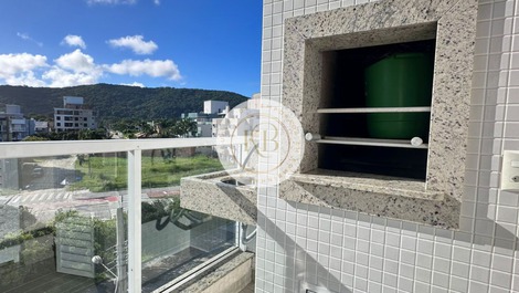 Apartamento a pocos metros de la playa de Mariscal.