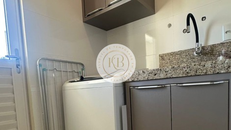 Apartamento a pocos metros de la playa de Mariscal.